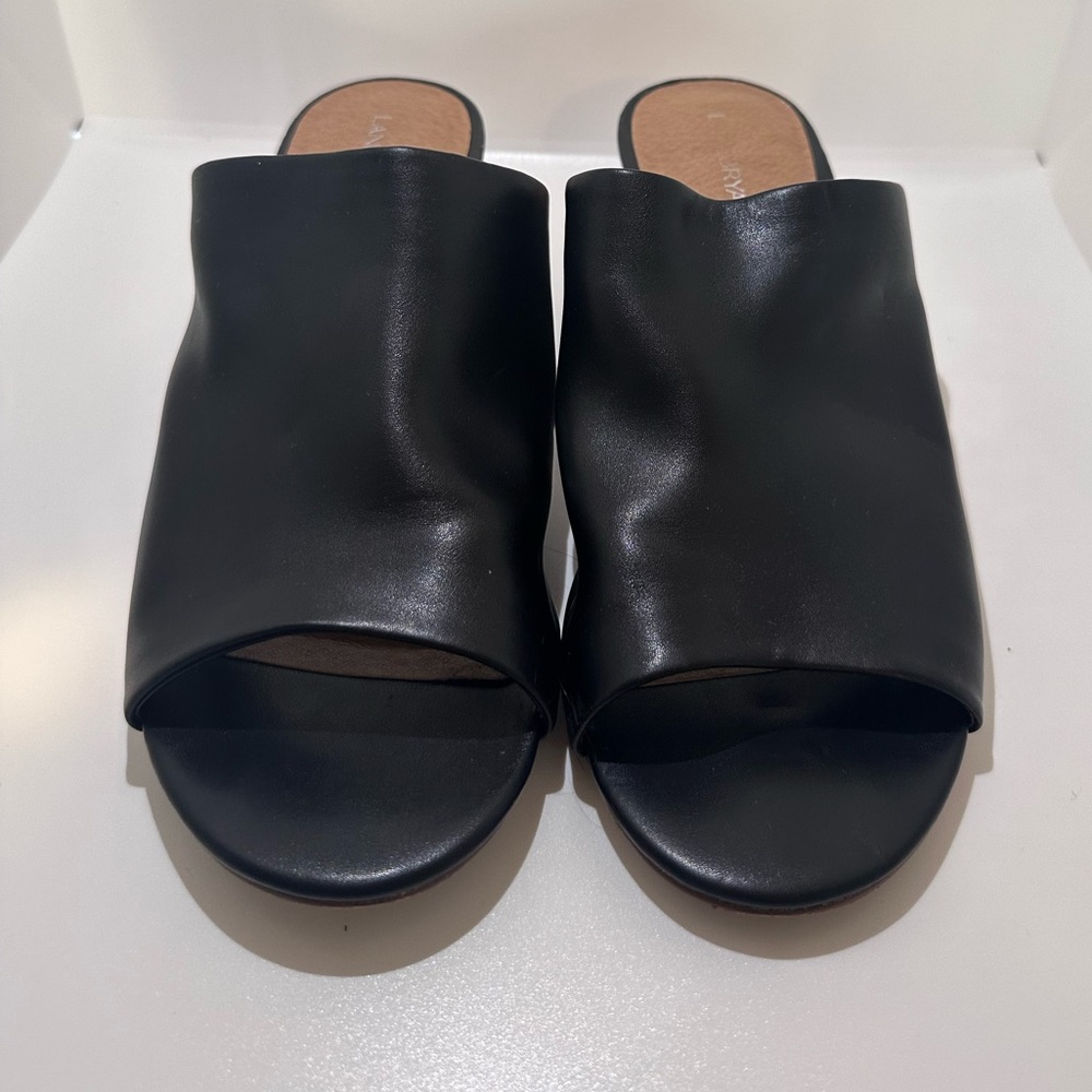 Black slip-on, thick heel - Picture 2 of 4